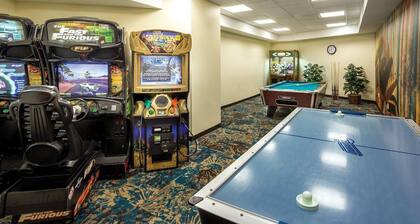 Oceanfront 2BR Deluxe at Club Wyndham Oceanside Pier Resort in California
