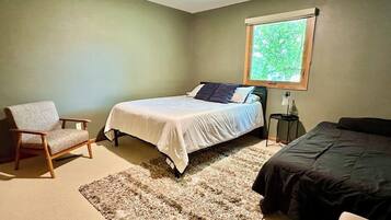 2 bedrooms, WiFi, bed sheets