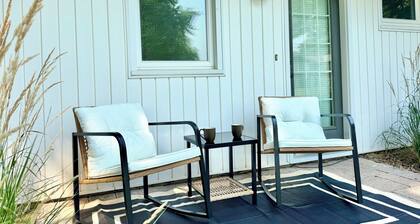 Spacious 2BR Condo & Garage + Perfect for Families + Walk to Dordt & Siouxnami