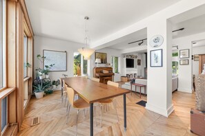 Interior - Away in the County - As featured on HGTV (Cherry Valley)
