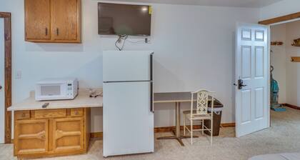 Walkable Dual-Unit Main St Gem Near Lake Cochrane