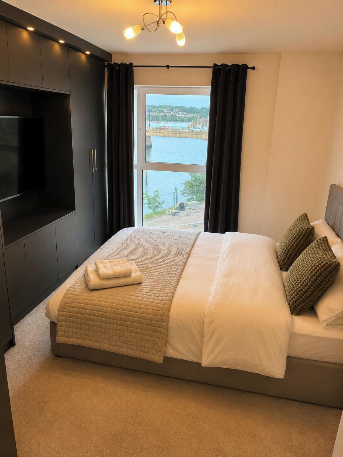 2 bedrooms, free WiFi