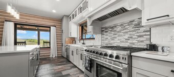 Great Divide Lodge - Luxury Colorado Country Retreat Near Grand Junction