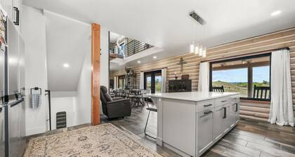 Great Divide Lodge - Luxury Colorado Country Retreat Near Grand Junction