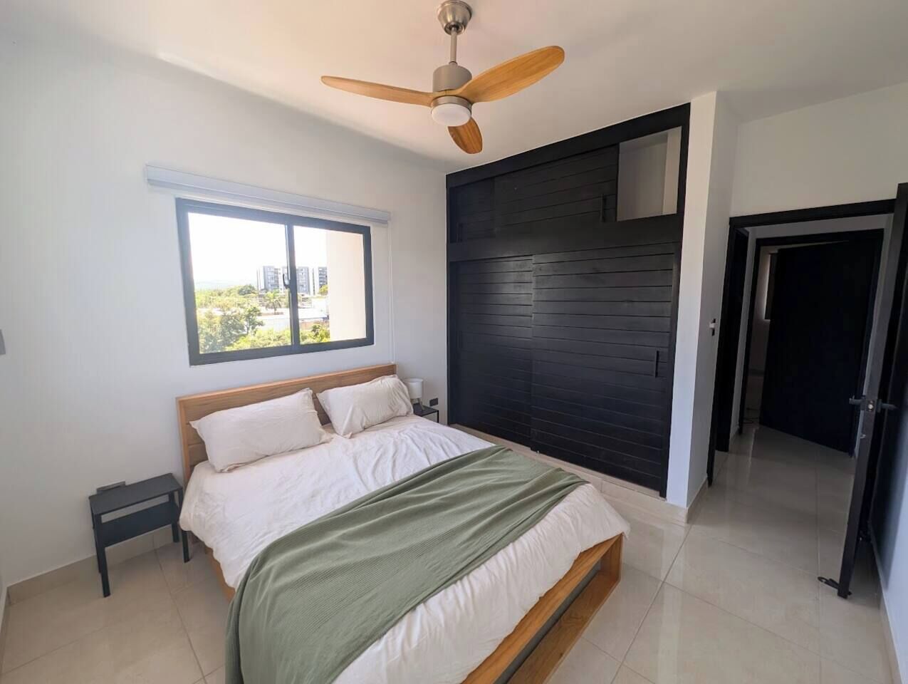 3 dormitorios, tabla de planchar con plancha, wifi y ropa de cama