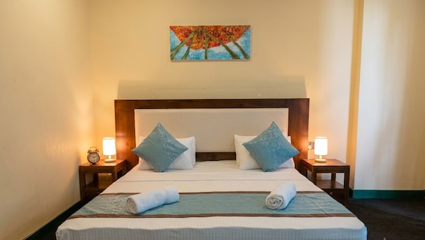 Deluxe Double Room, Balcony - Hotel Velmont Kandy (Kandy)