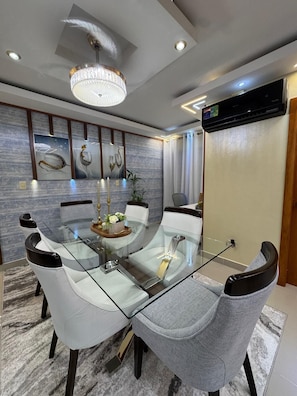 Dining - Elegant Place:  Modern Luxury Stay in San Francisco de Macorís (San Francisco de Macorís)