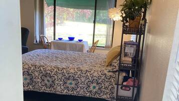 WiFi, bed sheets