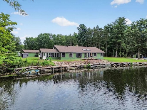 The Grand Riverhouse