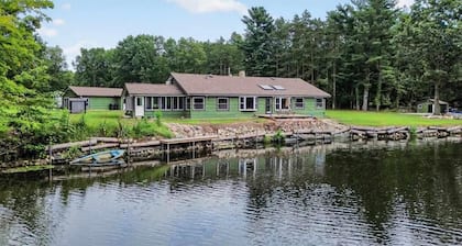 The Grand Riverhouse