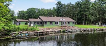The Grand Riverhouse