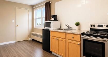 Perfect for travellers and workers. Pay for home and get hotel experience.