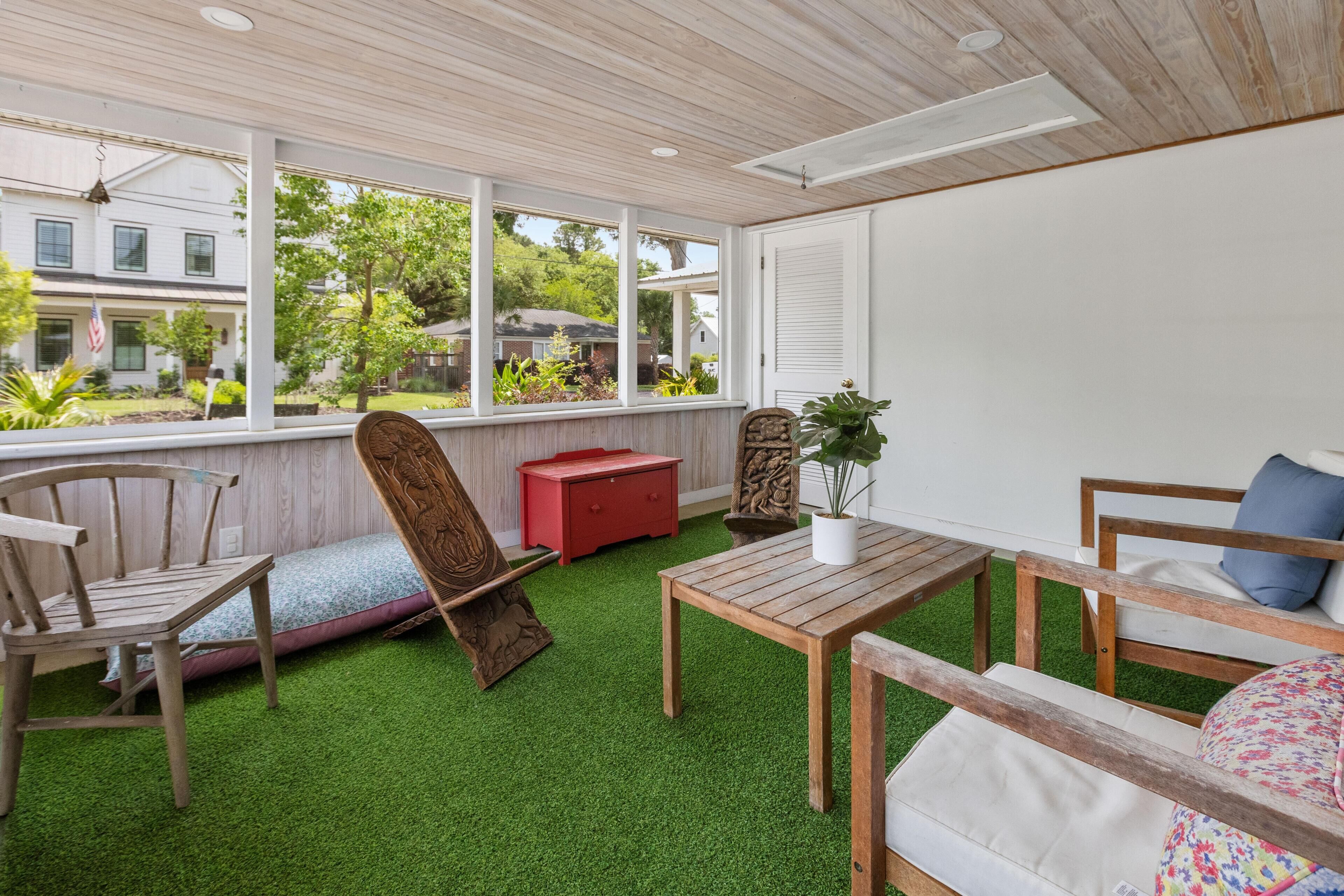 House, Multiple Beds (1111 Simmons St - MTP) | Interior