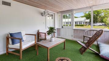 House, Multiple Beds (1111 Simmons St - MTP) | Terrace/patio