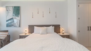 1 bedroom, WiFi (free), bed sheets - R1503 Studio at Encantame Soleil with king bed for 2 in Puerto Peñasco. (Puerto Peñasco)