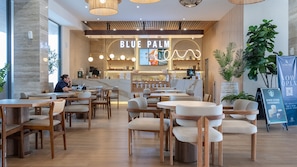 Dining - R1805 | Modern 2BR Condo with Ocean Views & Private Balcony (Puerto Peñasco)