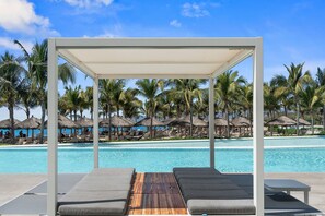 Apartamento | Piscina | 2 piscinas al aire libre