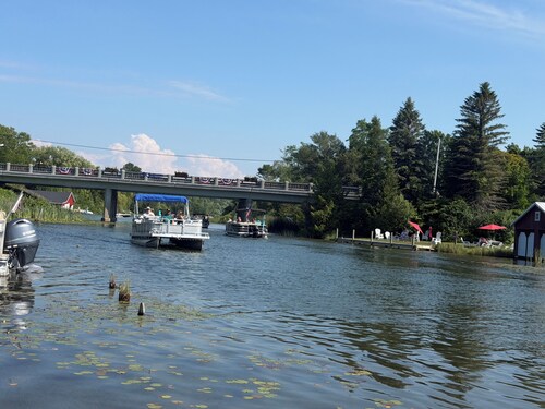 Spacious, waterfront privacy in Lake Leelanau , the heart of Leelanau County