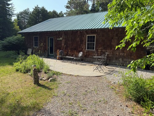 Spacious, waterfront privacy in Lake Leelanau , the heart of Leelanau County