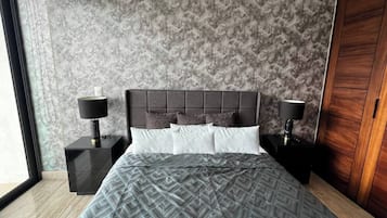4 Schlafzimmer, Zimmersafe, Bügeleisen/Bügelbrett, Reisekinderbett