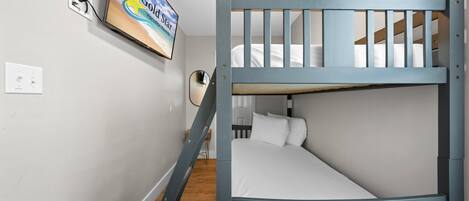 Huis, meerdere bedden, uitzicht op zwembad (PipeDreams East)