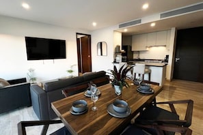 Interior - TOP/2BR/Canal & Yacht Views From All Rooms/Balcony (Cancún)
