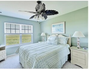 Iron/ironing board, free WiFi - Spacious 4BR Bay View Retreat • Bethany Bay • Pool, Golf, Pickleball • Sleeps 10 (Ocean View)