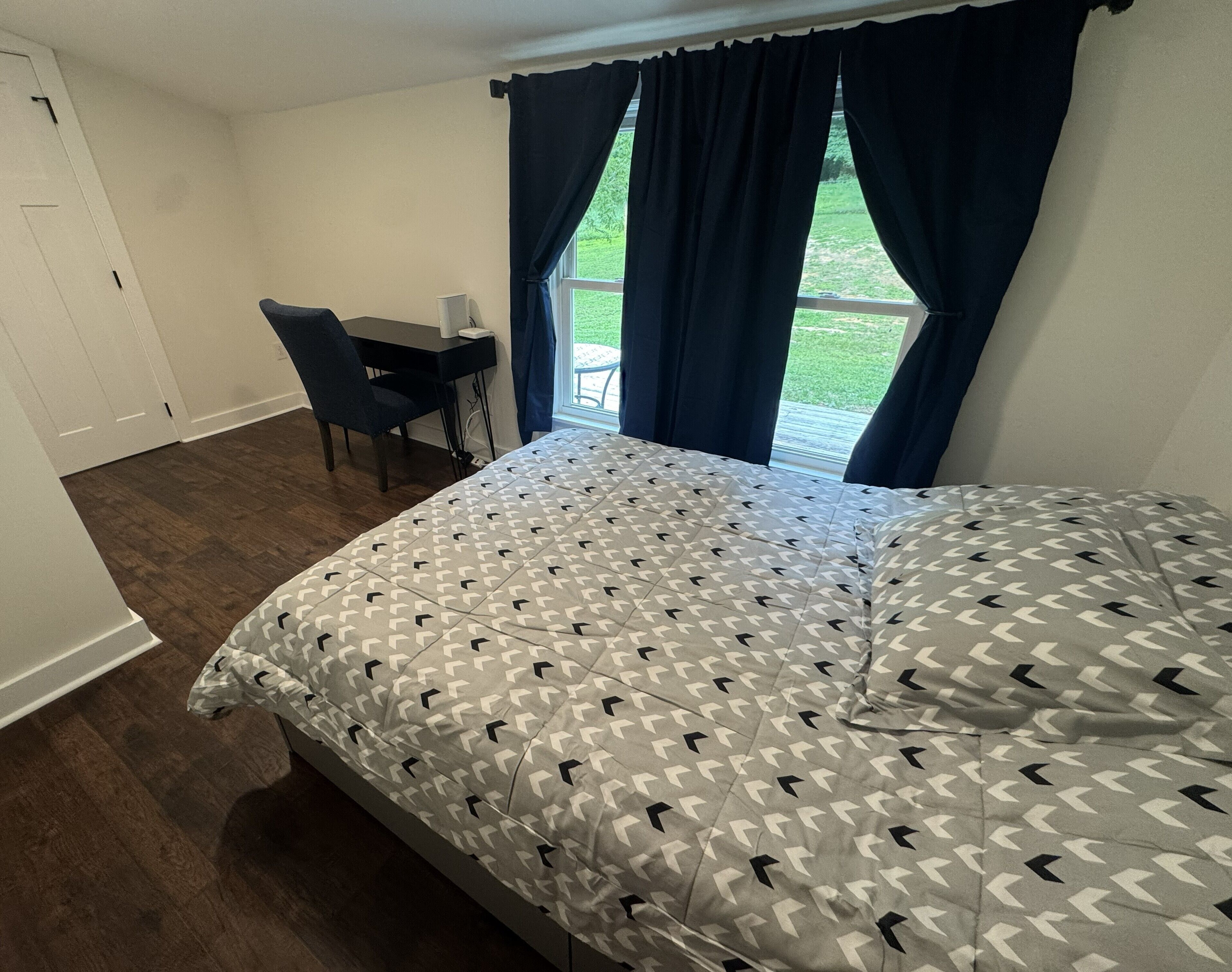 3 chambres, bureau, fer et planche à repasser, Wi-Fi gratuit
