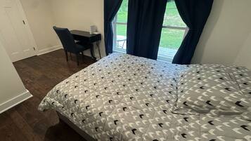 3 chambres, bureau, fer et planche à repasser, Wi-Fi gratuit