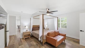 4 bedrooms, WiFi, bed sheets