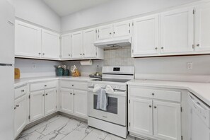 Easy meal prep for the whole family. - The Cove at Mill Creek (Hampton)