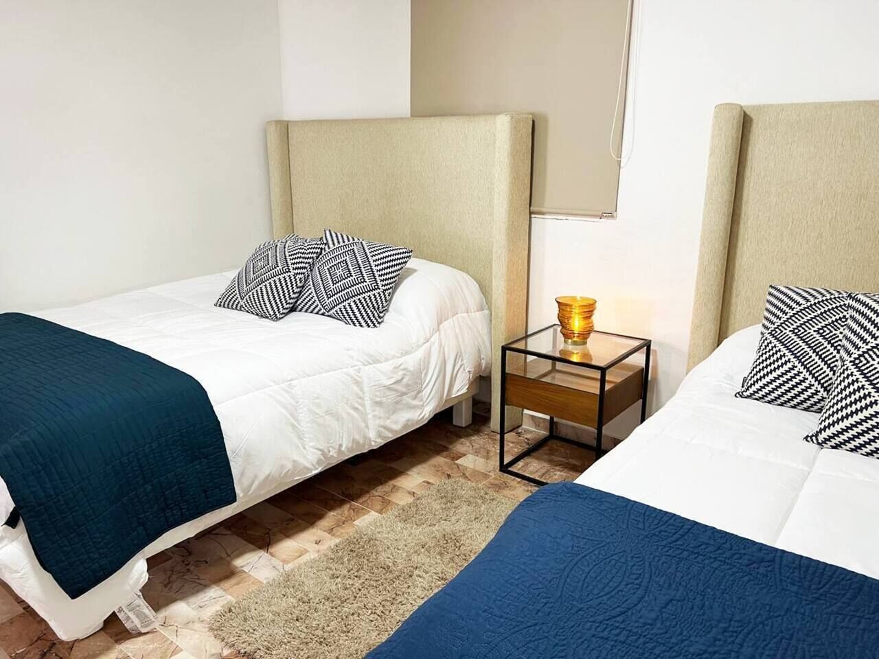 3 Schlafzimmer, Zimmersafe, Schreibtisch, Bügeleisen/Bügelbrett