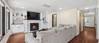 Private Gated Retreat- Estate House