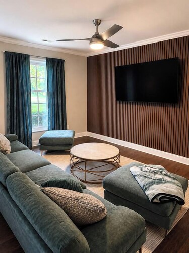 Golf Course Retreat I Geist + Ruoff I Sleeps 8