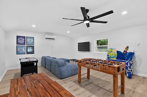 Casa, 3 habitaciones | Sala de juegos