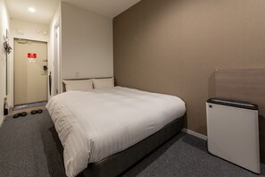 Standard-Doppelzimmer (Check-in unavailable after 23:00) | Kostenloses WLAN, Bettwäsche