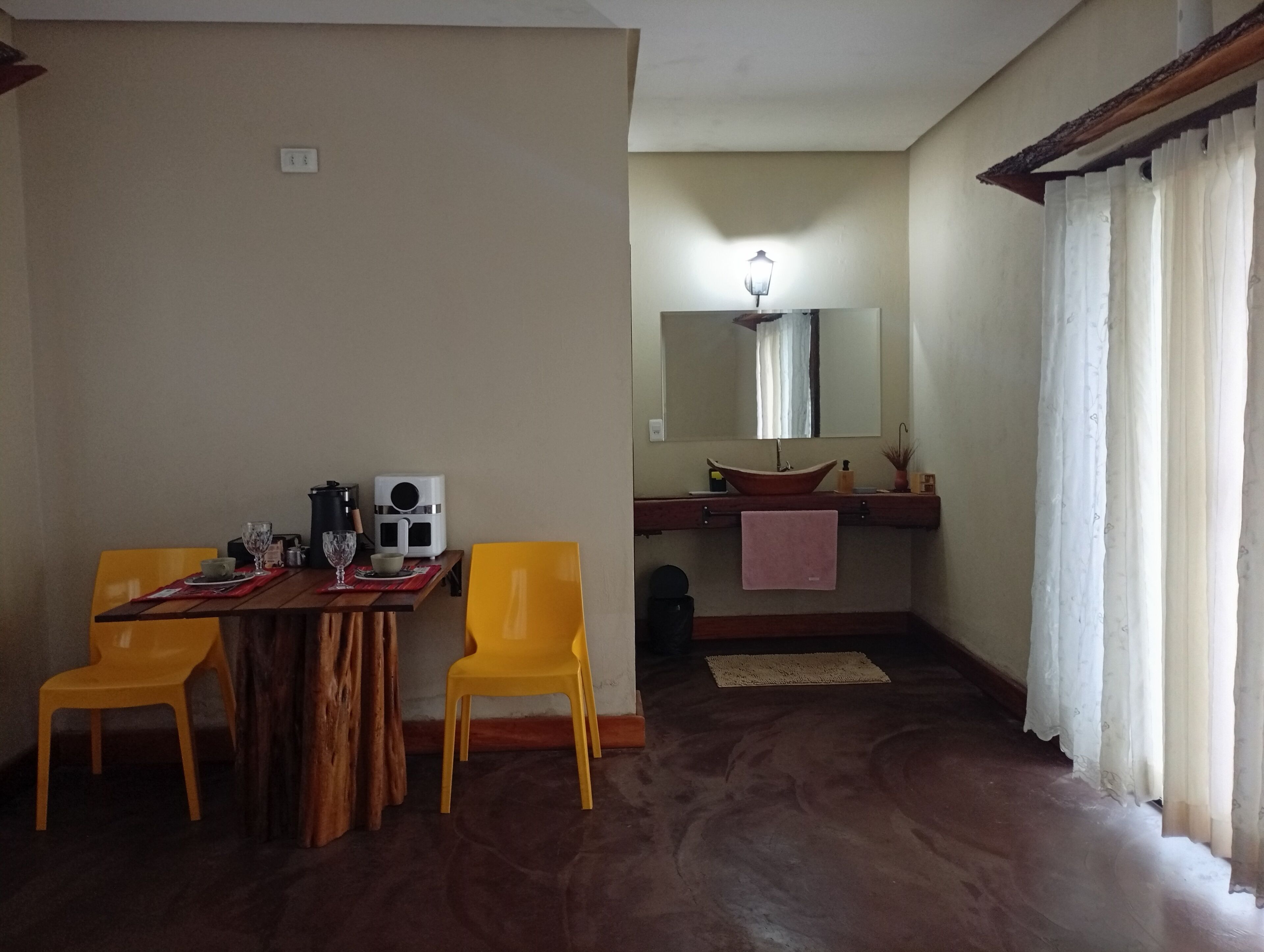 Classic Chalet, Lanai, Mountain View | Dining
