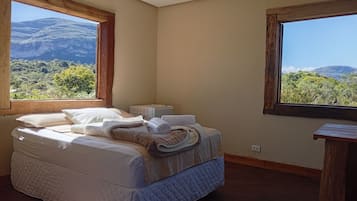 Classic Chalet, Lanai, Mountain View | Laptop workspace, WiFi (free)