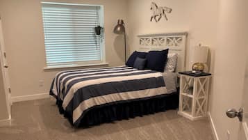 Iron/ironing board, WiFi (free), bed sheets
