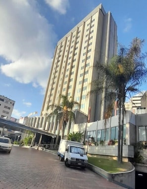 Depan hartanah
