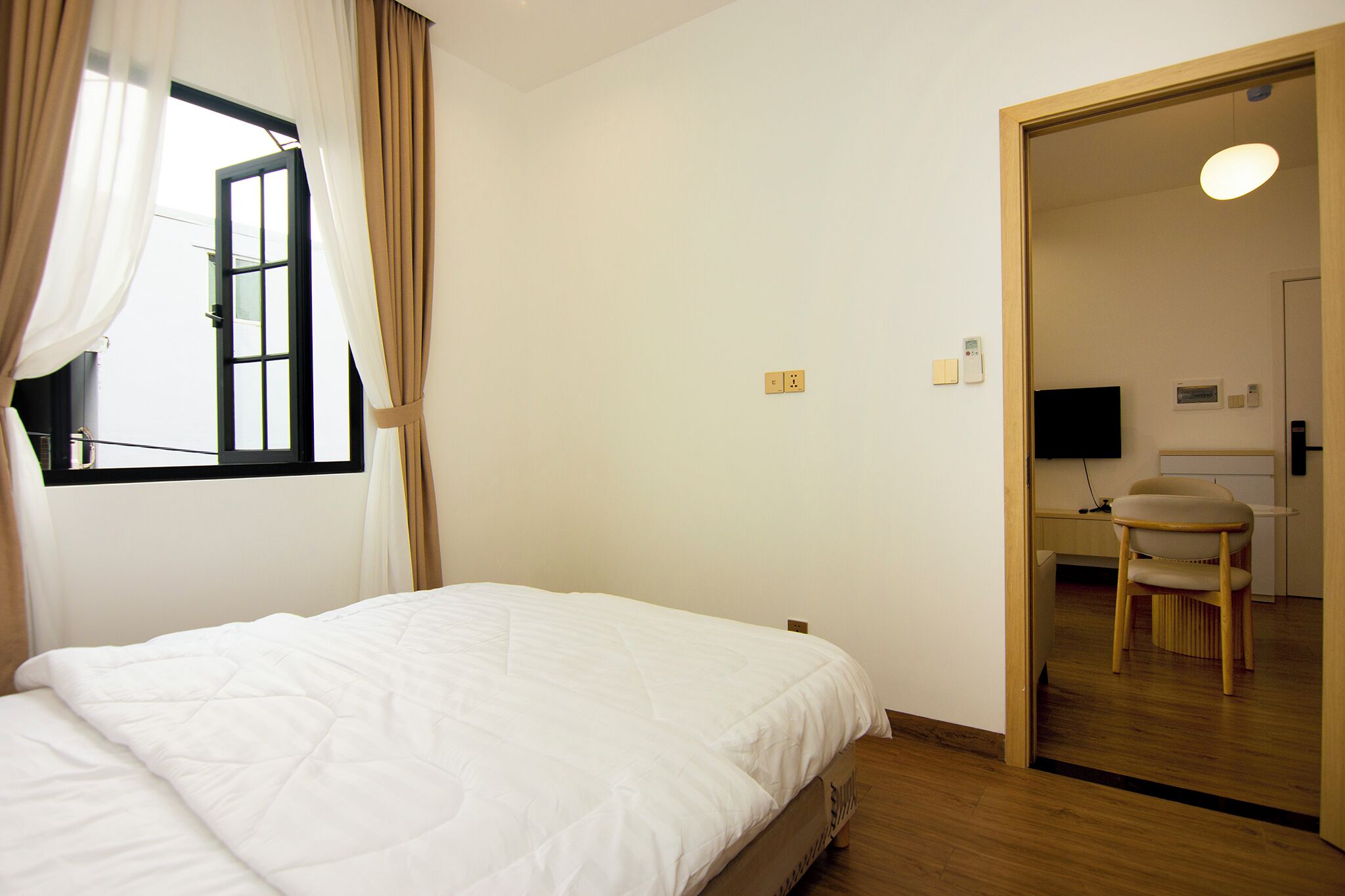 Premium Apartment, Balcony, City View | Premium bedding, memory foam beds, in-room safe, desk