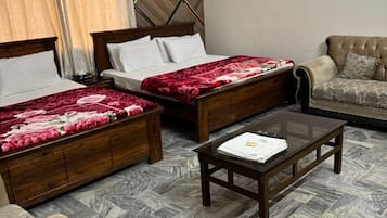 5 chambres, fer et planche à repasser, Wi-Fi gratuit, draps fournis