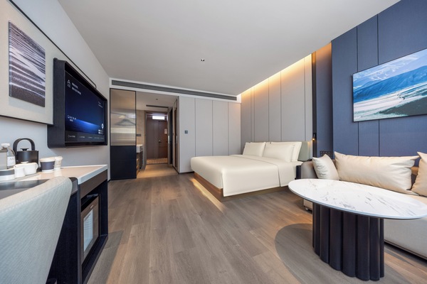 Basic Single Room, Hill View | Desk, laptop workspace, WiFi (free)