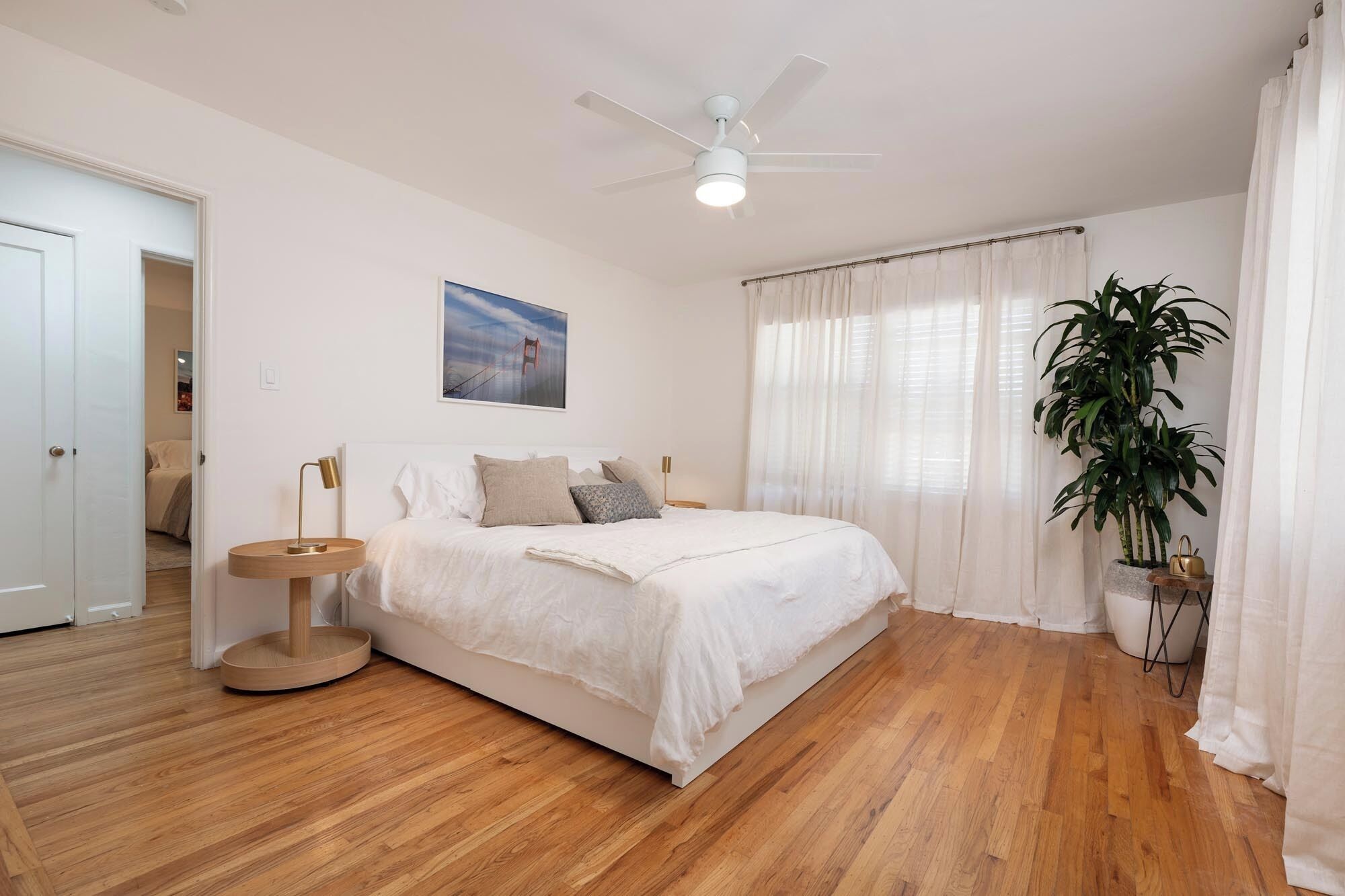 2 bedrooms, iron/ironing board, Internet, bed sheets