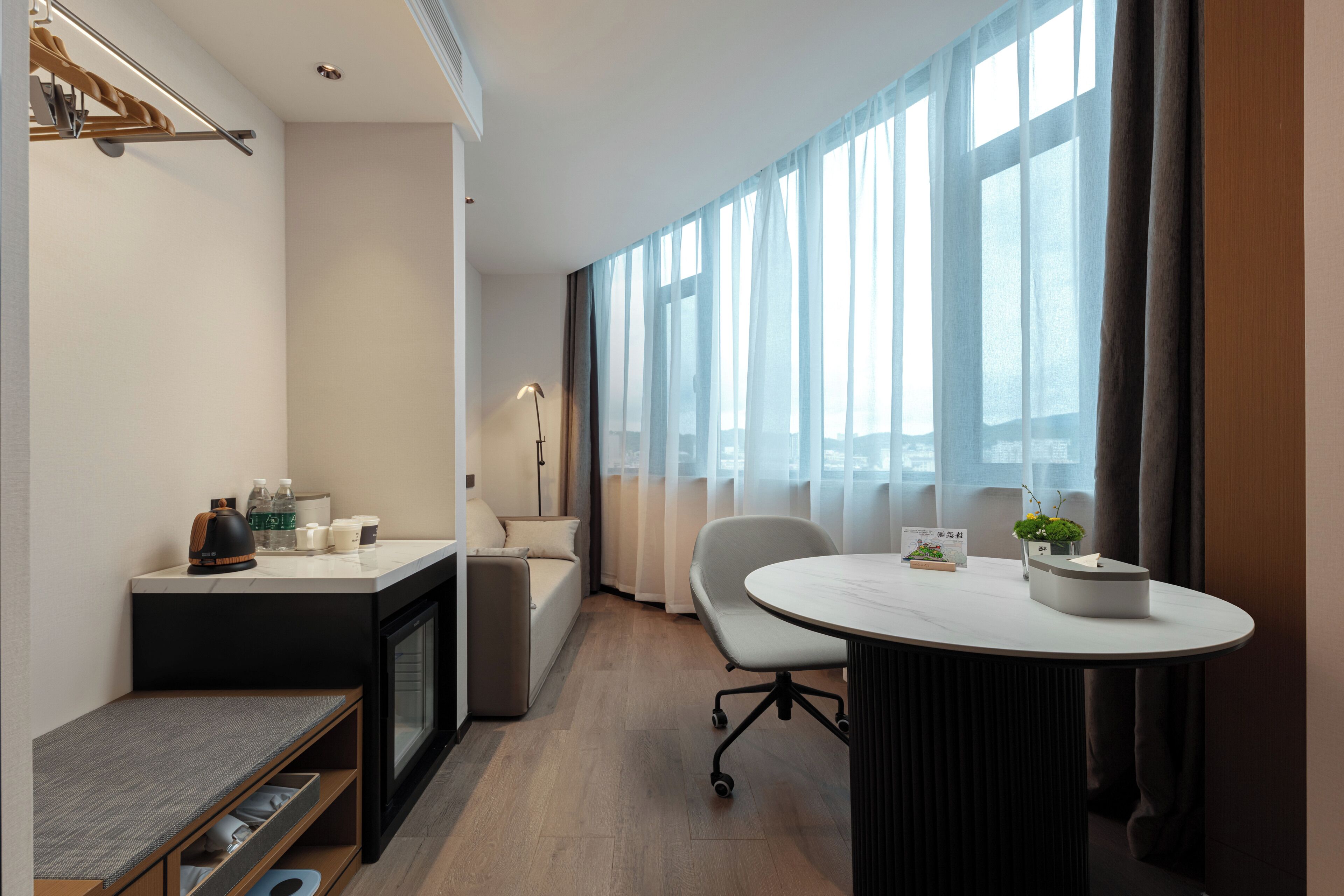 Basic Single Room | Interior