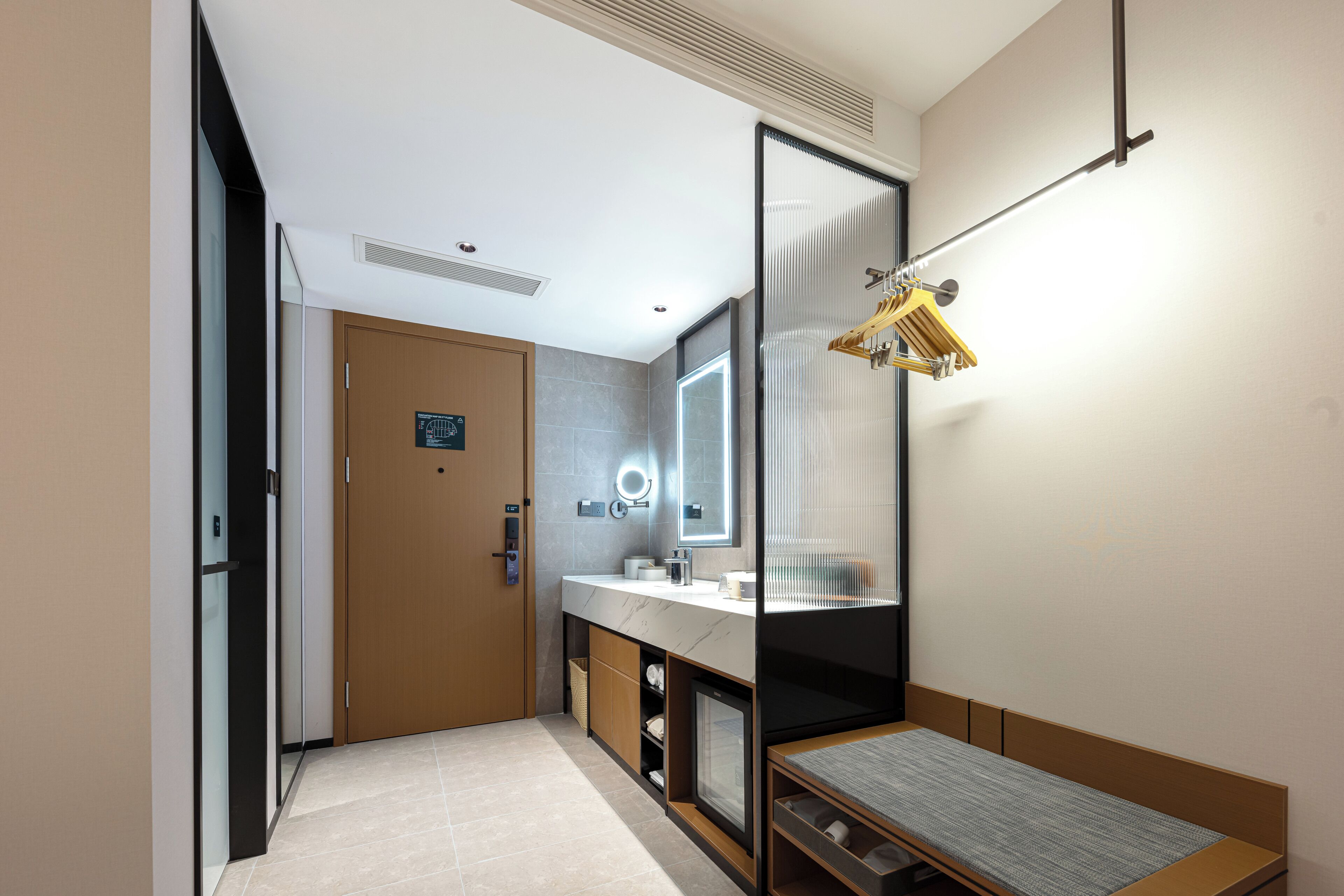 Basic Double Room | Bathroom | Shower, hair dryer, slippers, towels