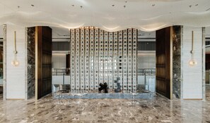 Lobby - Radisson Hotel Beijing Daxing Airport (Langfang)