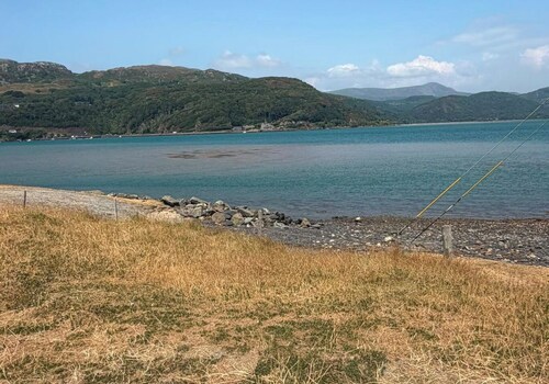 Barmouth Harbour 2-Bed Flat, Sleeps 8 w/ Sea View