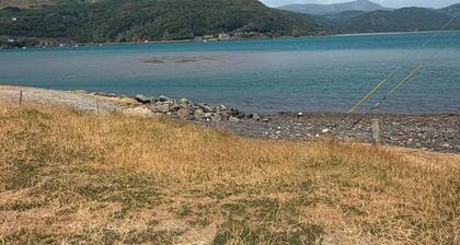Barmouth Harbour 2-Bed Flat, Sleeps 8 w/ Sea View