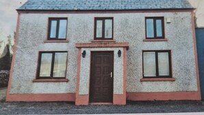 Unclassified image, 5 of 10, button - Rural County Sligo Studio, Sleeps 2 with Parking (Ballintor sligo)